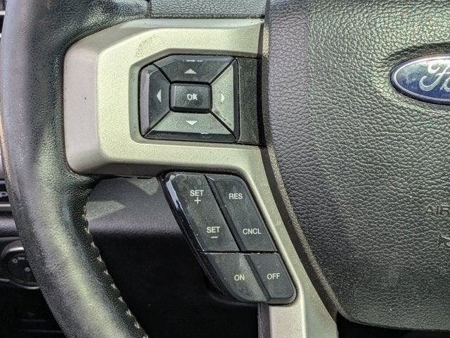 2017 Ford Super Duty F-350 SRW Lariat