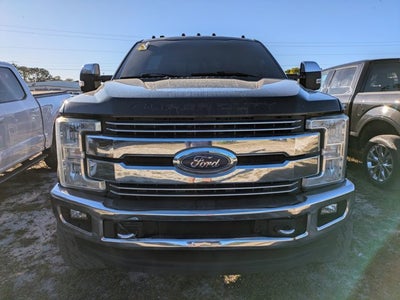 2017 Ford Super Duty F-350 DRW Lariat