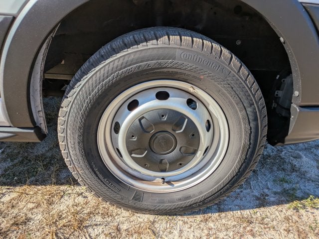 2024 Ford Transit Cargo Van T-250 148" Med Rf 9070 GVWR RWD