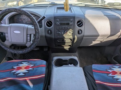 2004 Ford F-150 XLT