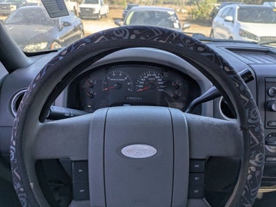 2004 Ford F-150 XLT