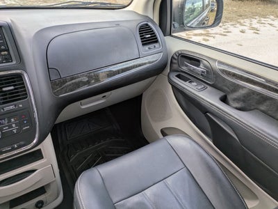 2014 Chrysler Town & Country Touring