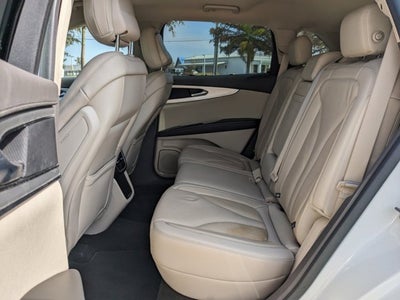 2020 Lincoln Nautilus Standard