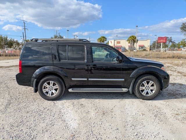 2011 Nissan Pathfinder Silver