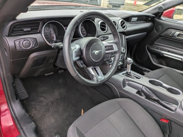 2022 Ford Mustang EcoBoost