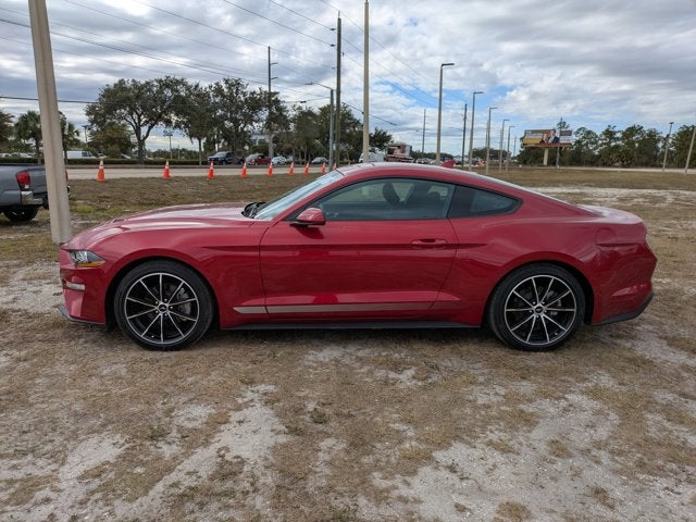 2022 Ford Mustang EcoBoost