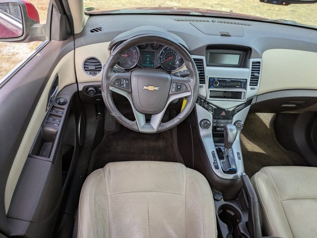 2011 Chevrolet Cruze LT with 2LT
