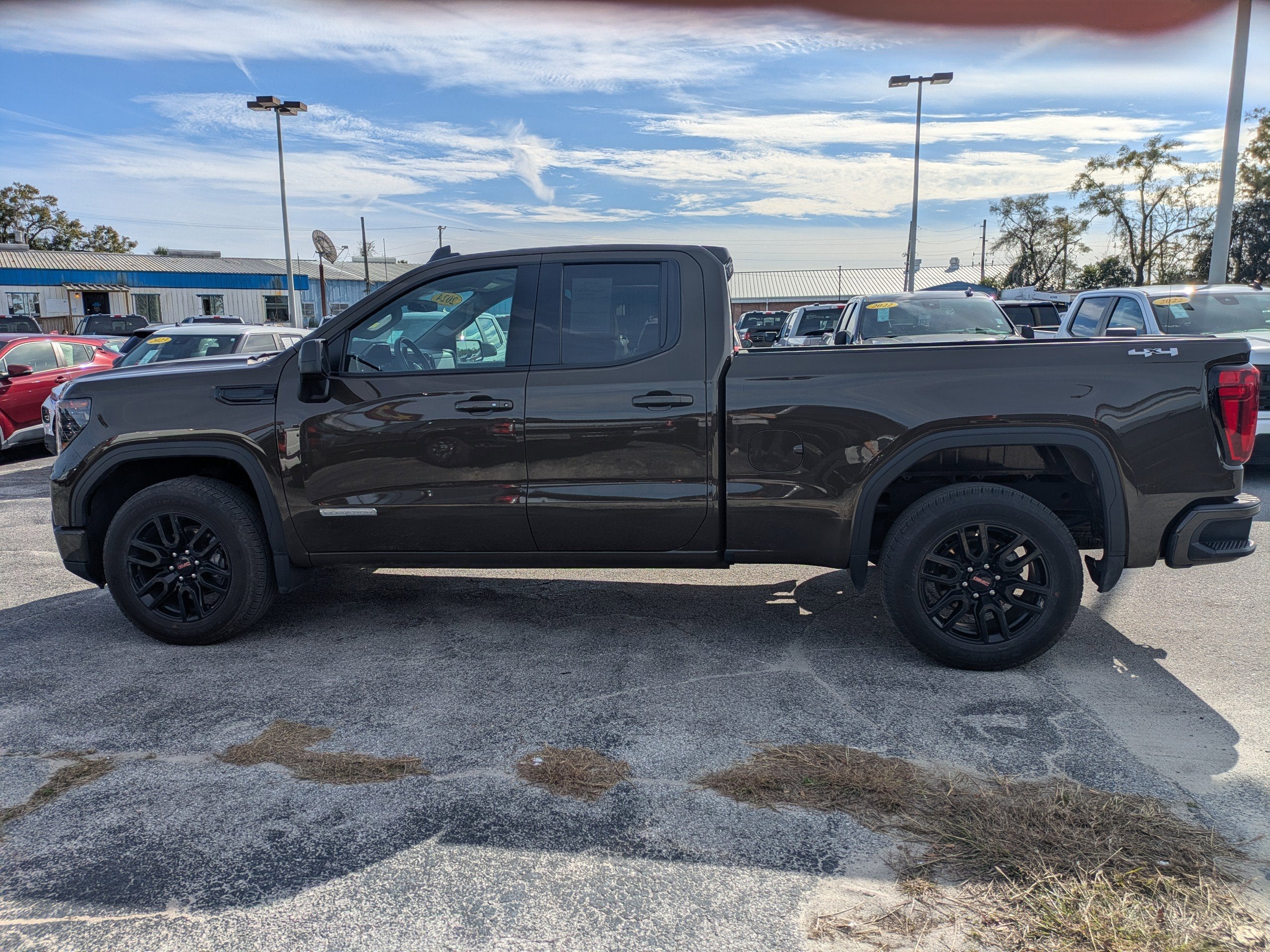 2024 GMC Sierra 1500 Elevation