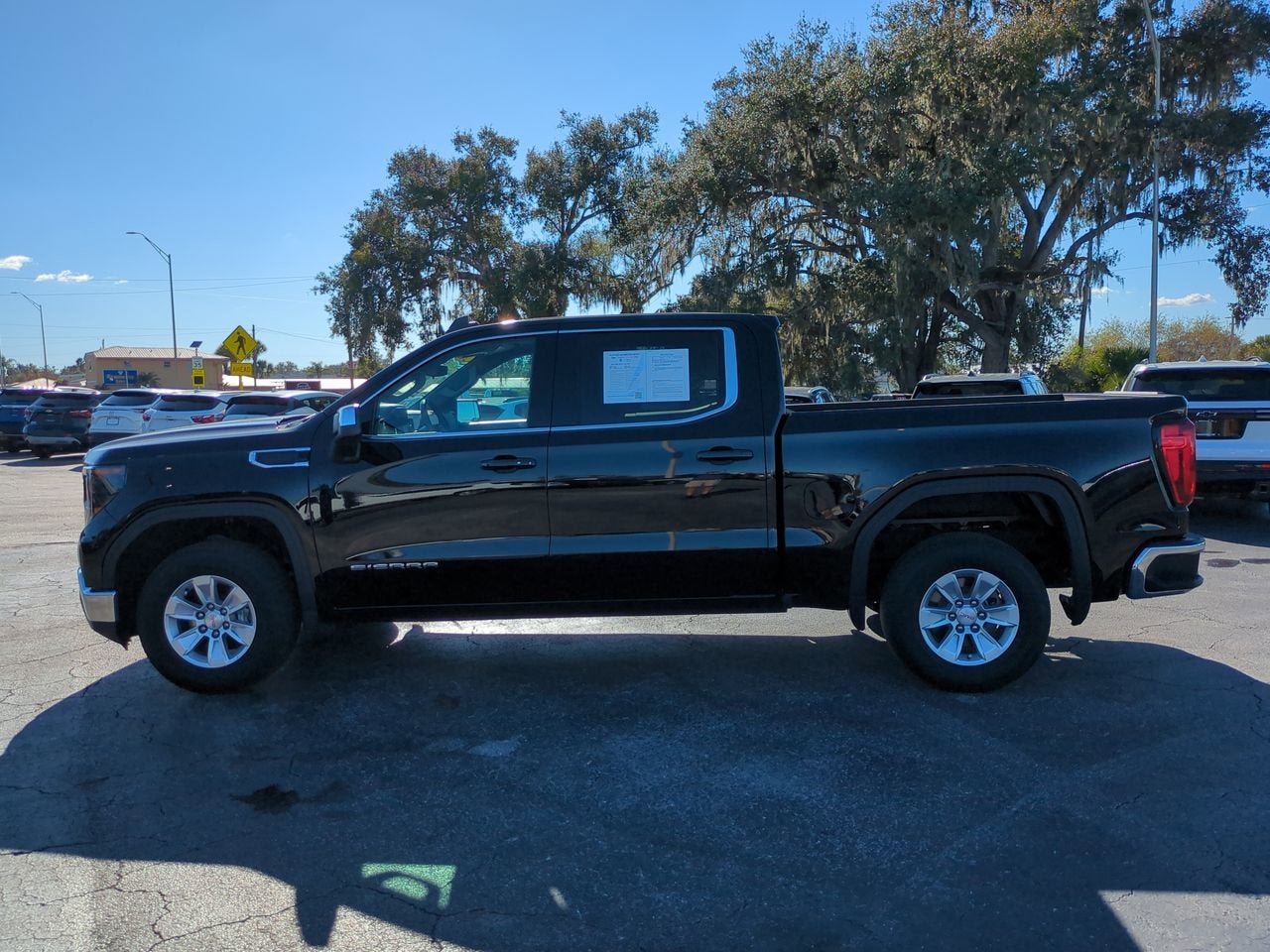 2024 GMC Sierra 1500 SLE