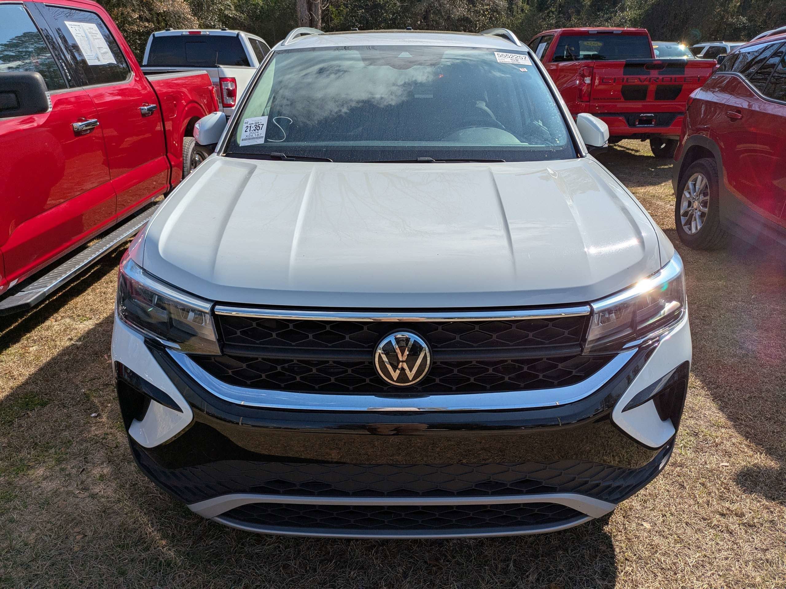 2024 Volkswagen Taos SE