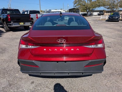 2024 Hyundai Elantra SEL