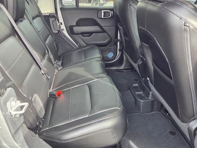 2020 Jeep Wrangler Unlimited Sahara Altitude