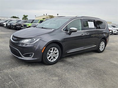 2020 Chrysler Pacifica Limited
