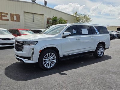 2022 Cadillac Escalade ESV Luxury