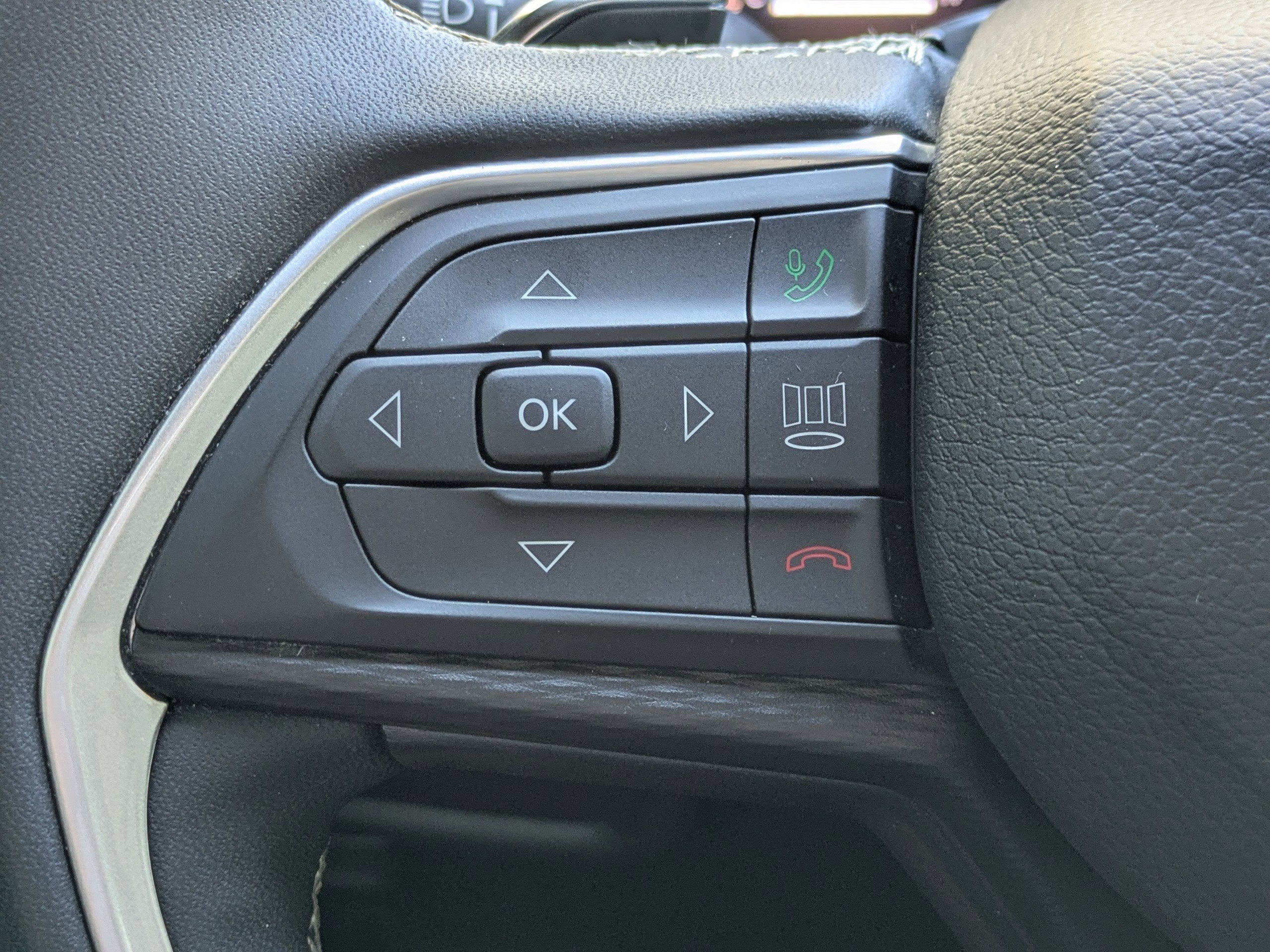 2024 Jeep Grand Cherokee L Altitude X 4x2