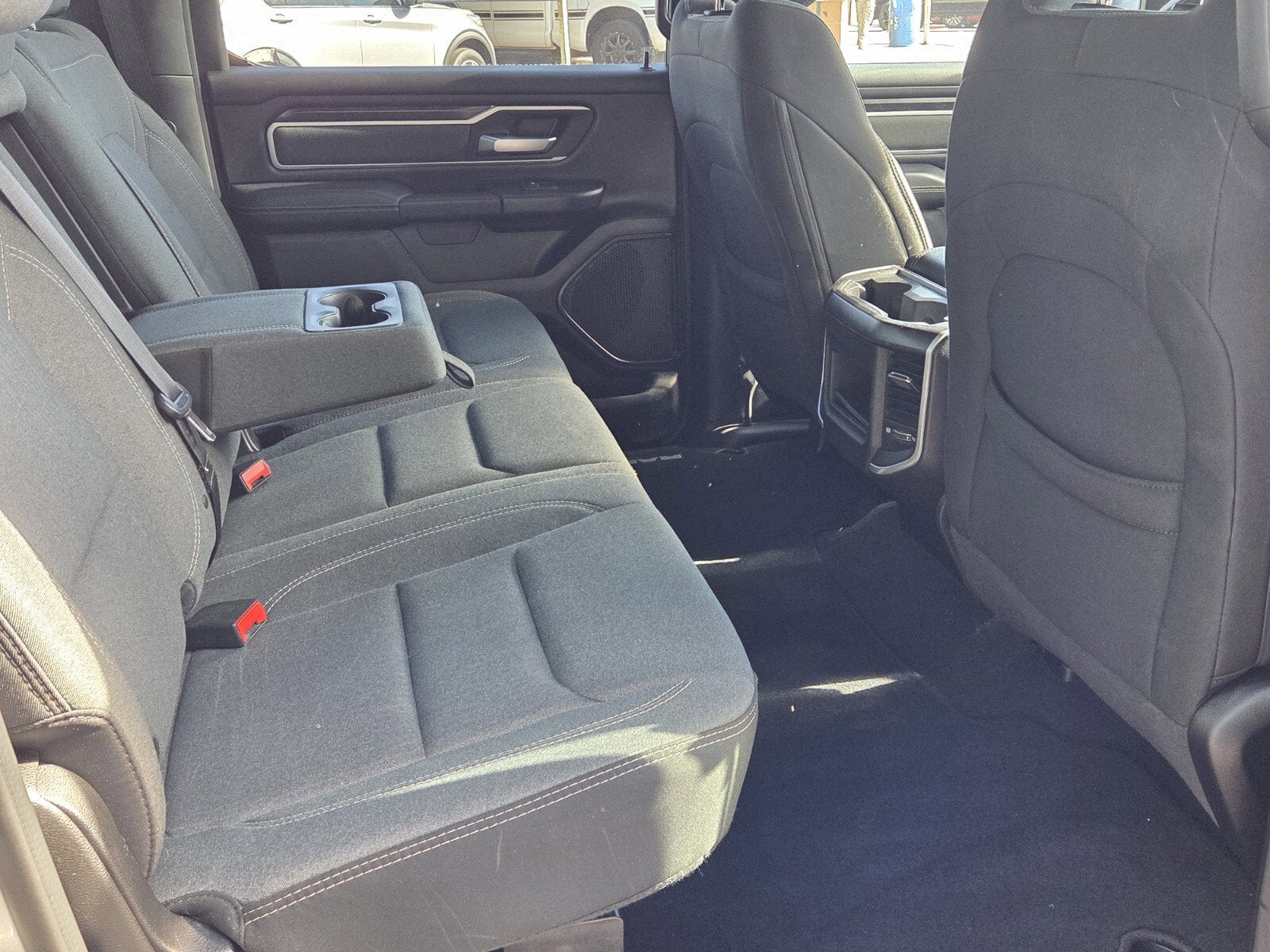 2022 RAM 1500 Big Horn Crew Cab 4x4 5'7" Box