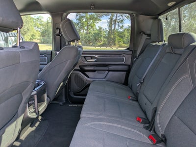 2022 RAM 1500 Big Horn Crew Cab 4x4 5'7" Box