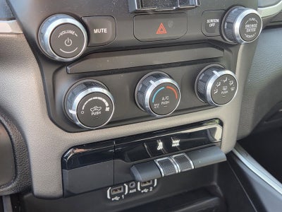 2022 RAM 1500 Big Horn Crew Cab 4x4 5'7" Box