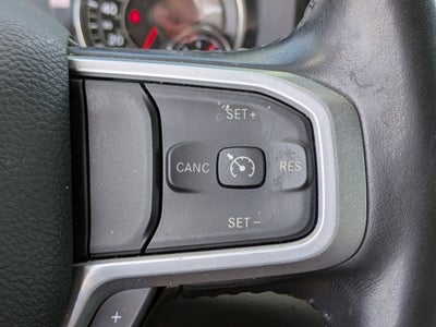 2022 RAM 1500 Big Horn Crew Cab 4x4 5'7" Box