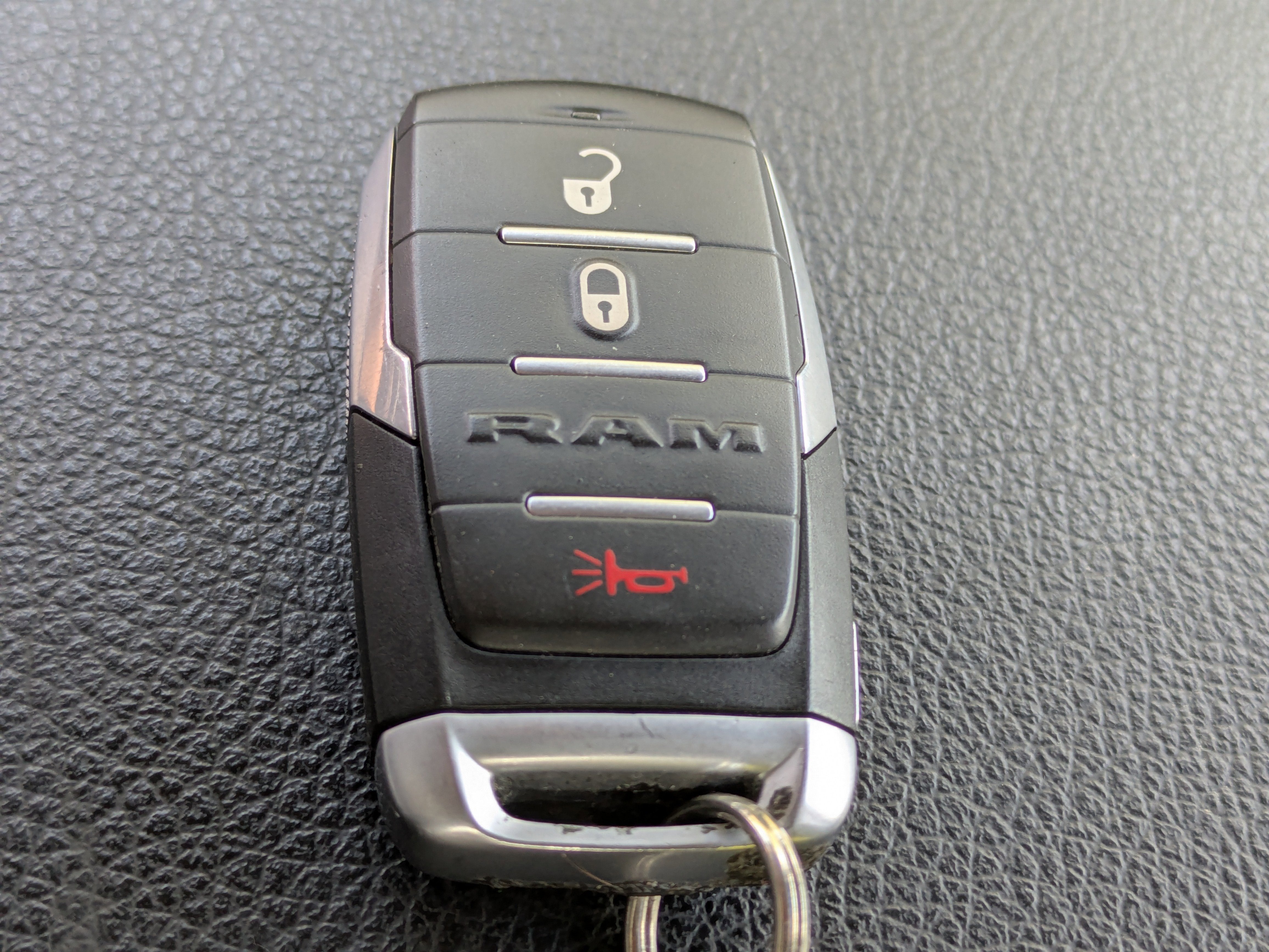 2022 RAM 1500 Big Horn Crew Cab 4x4 5'7" Box