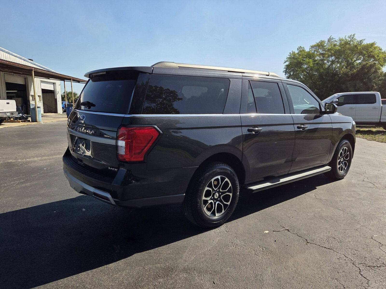 2024 Ford Expedition Max XLT