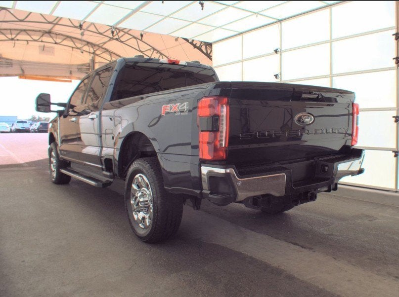 2023 Ford F-350 LARIAT