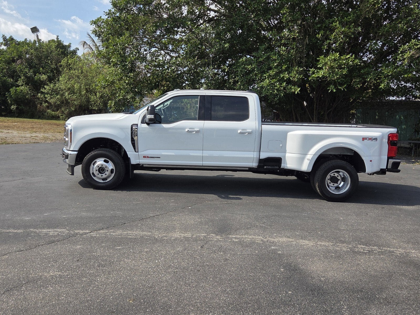 2026 Ford Super Duty F-350 DRW XL