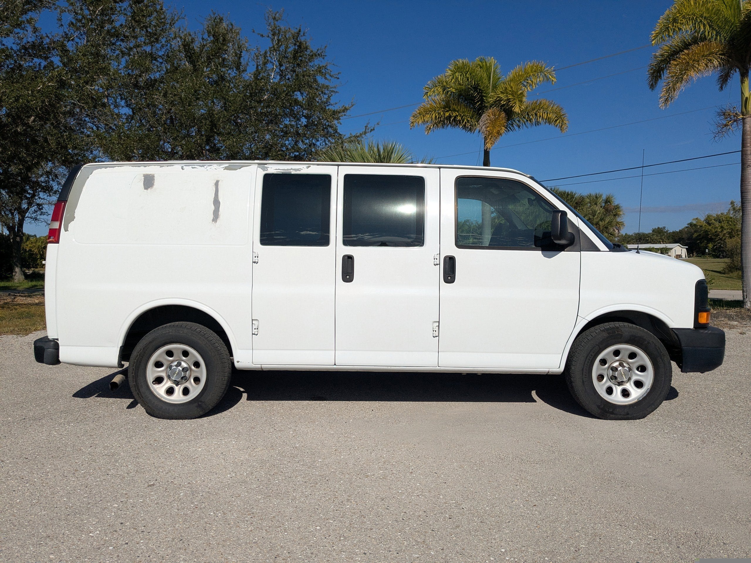 2012 Chevrolet Express Cargo 1500 Work Van