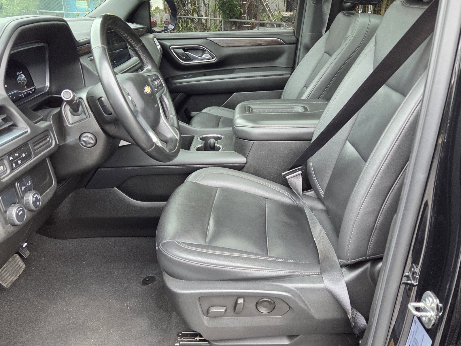 2023 Chevrolet Suburban LT