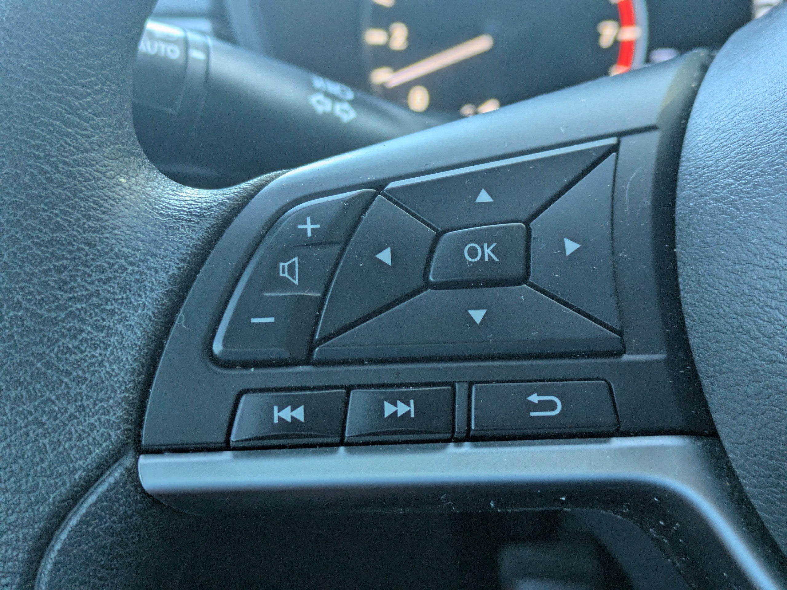 2023 Nissan Altima SV FWD