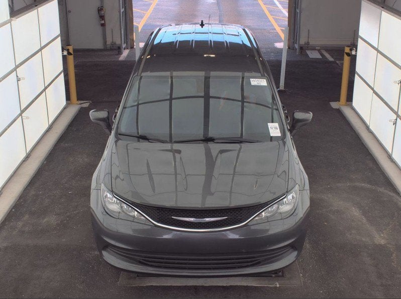 2020 Chrysler Voyager LX