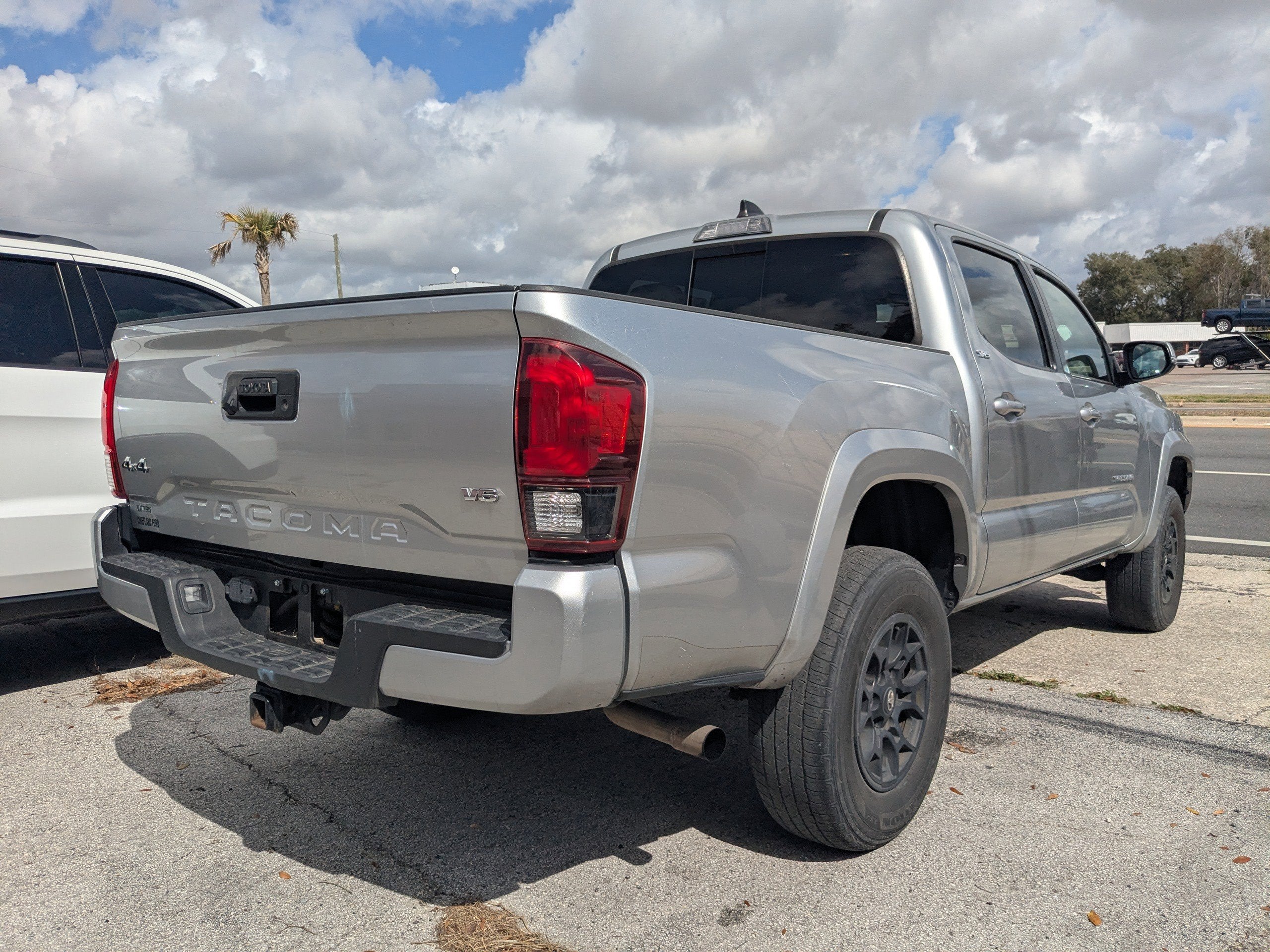 2022 Toyota Tacoma SR5 V6