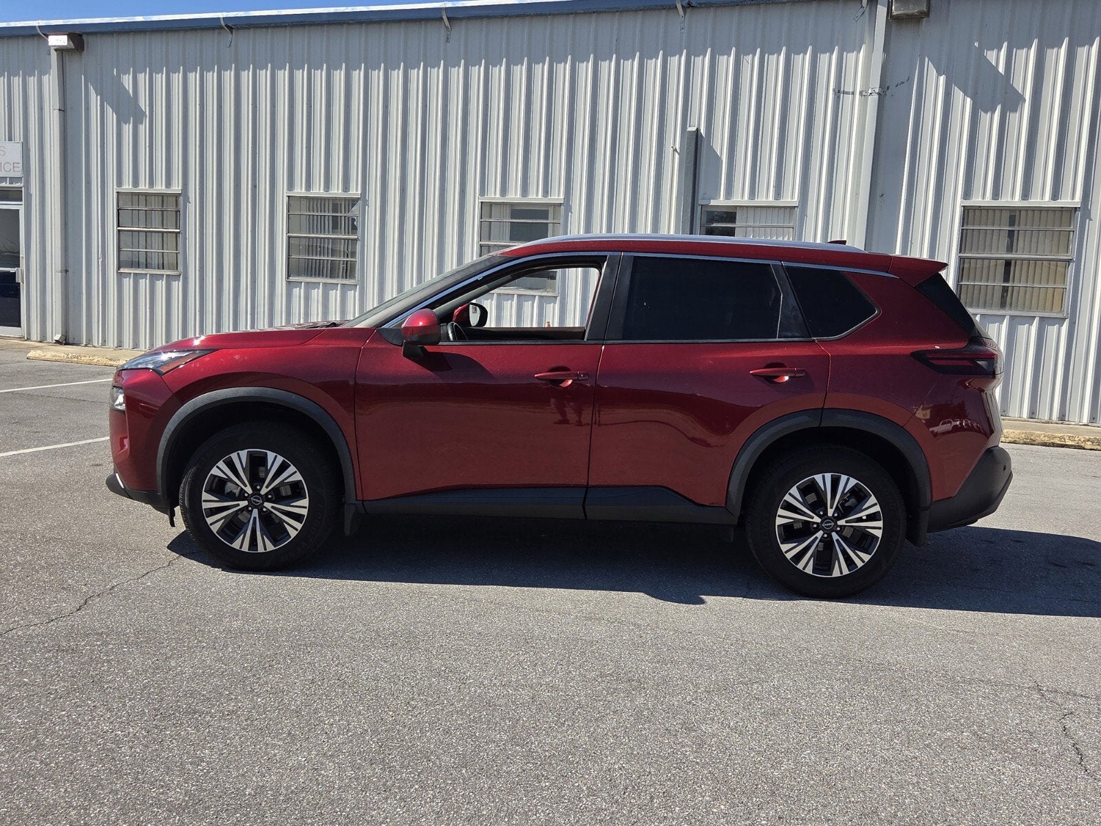 2023 Nissan Rogue SV FWD