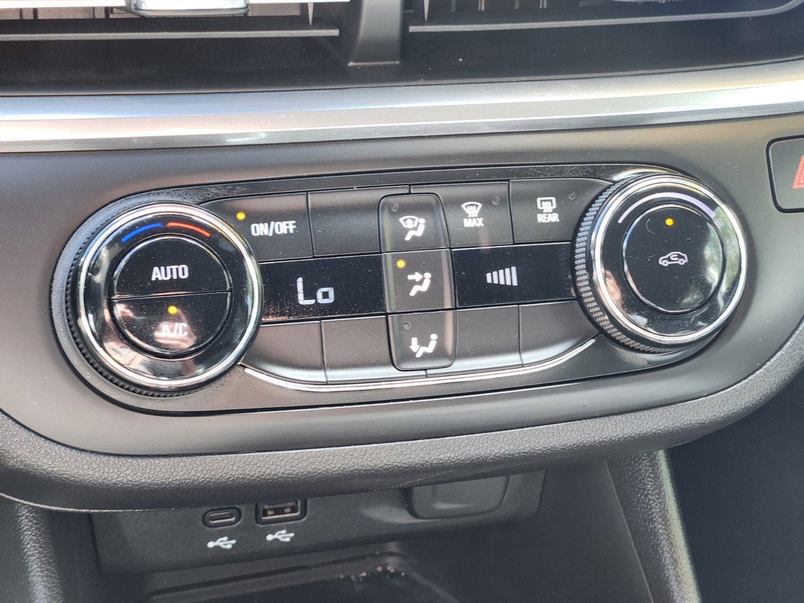 2024 Buick Envista Preferred