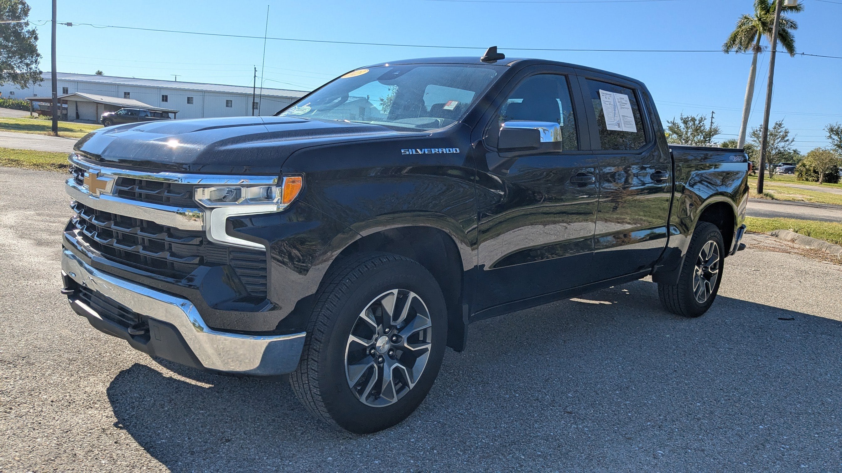 2023 Chevrolet Silverado 1500 LT (2FL)