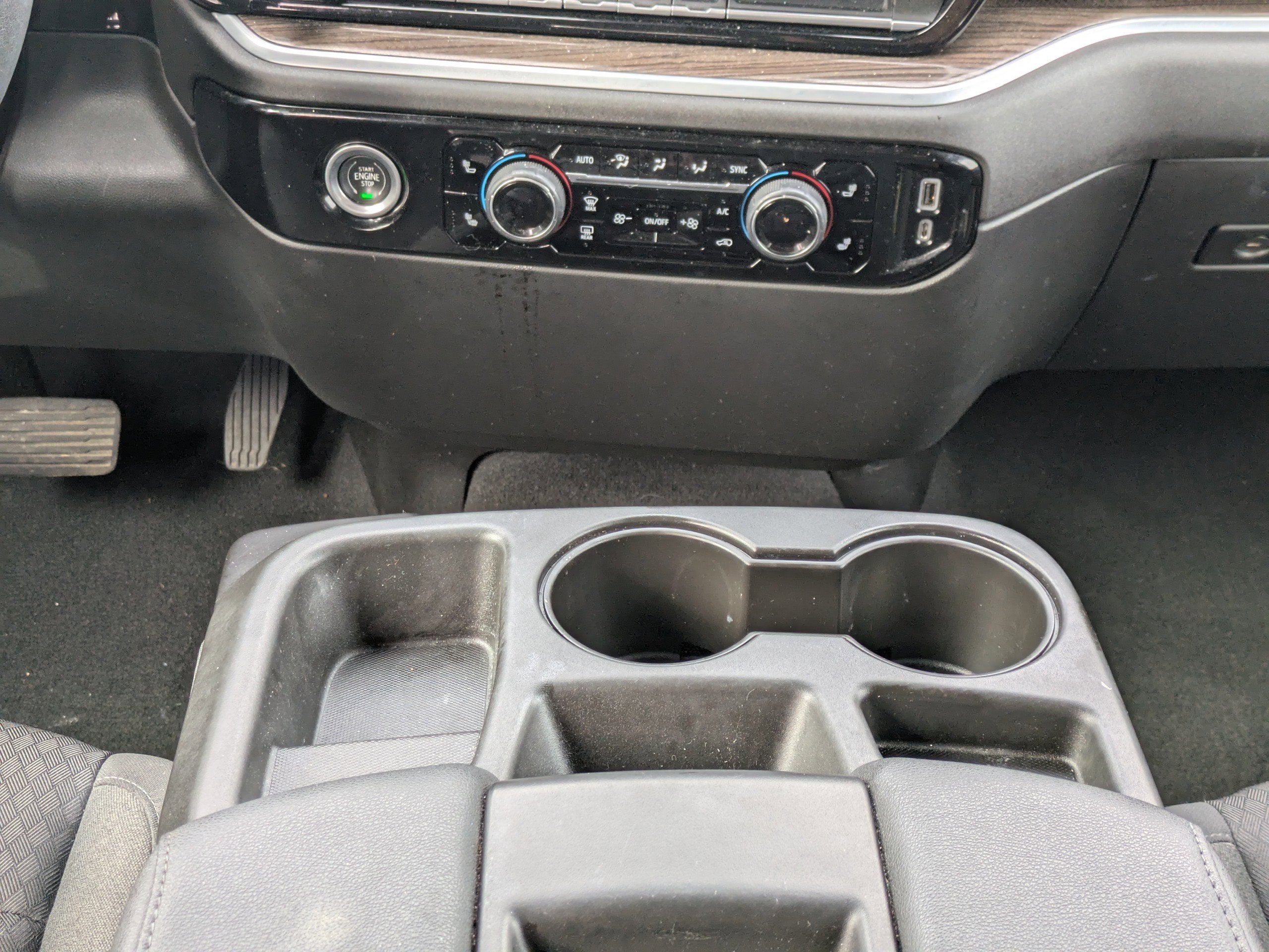 2022 Chevrolet Silverado 1500 LT (2FL)