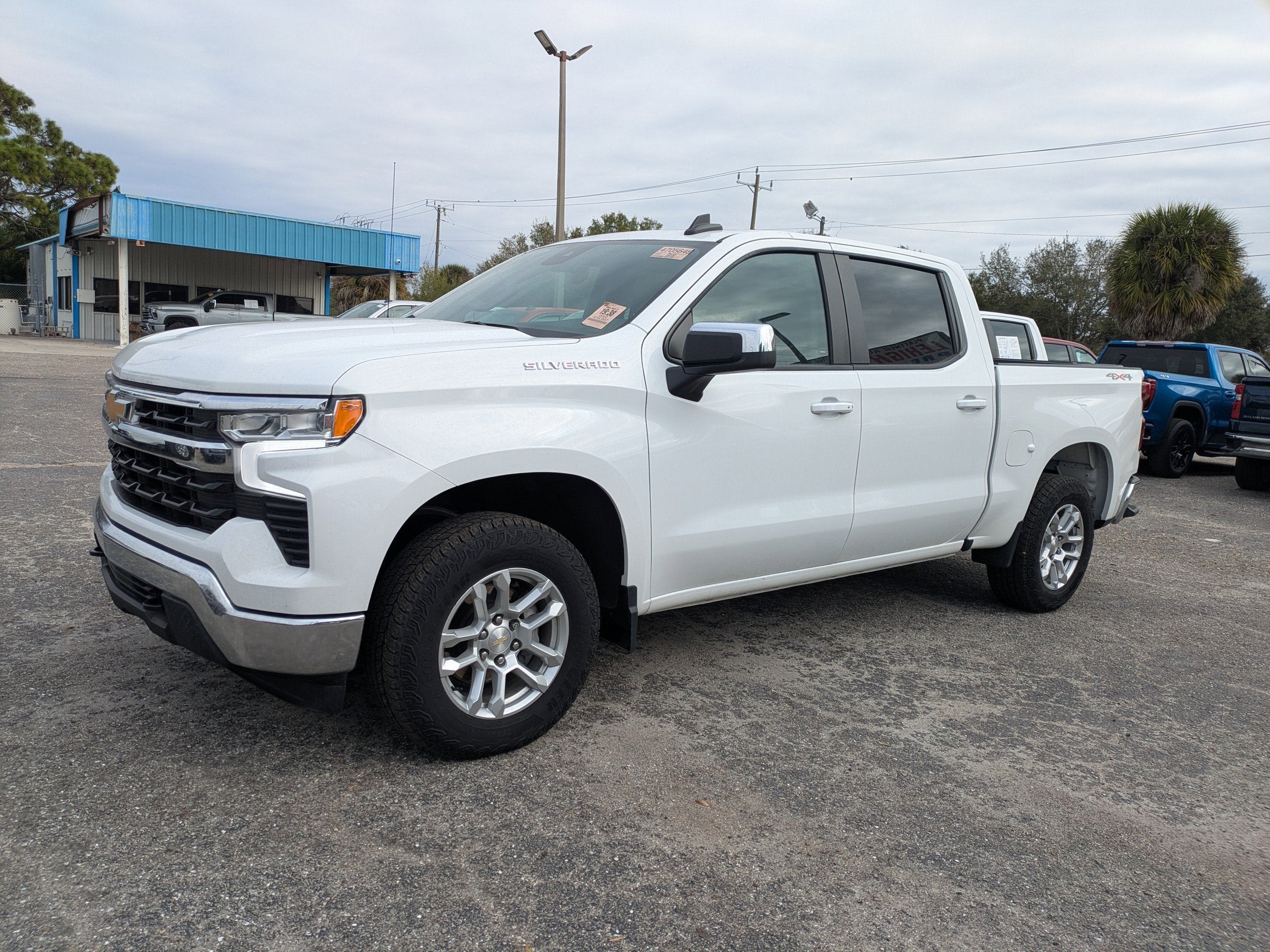 2022 Chevrolet Silverado 1500 LT (2FL)