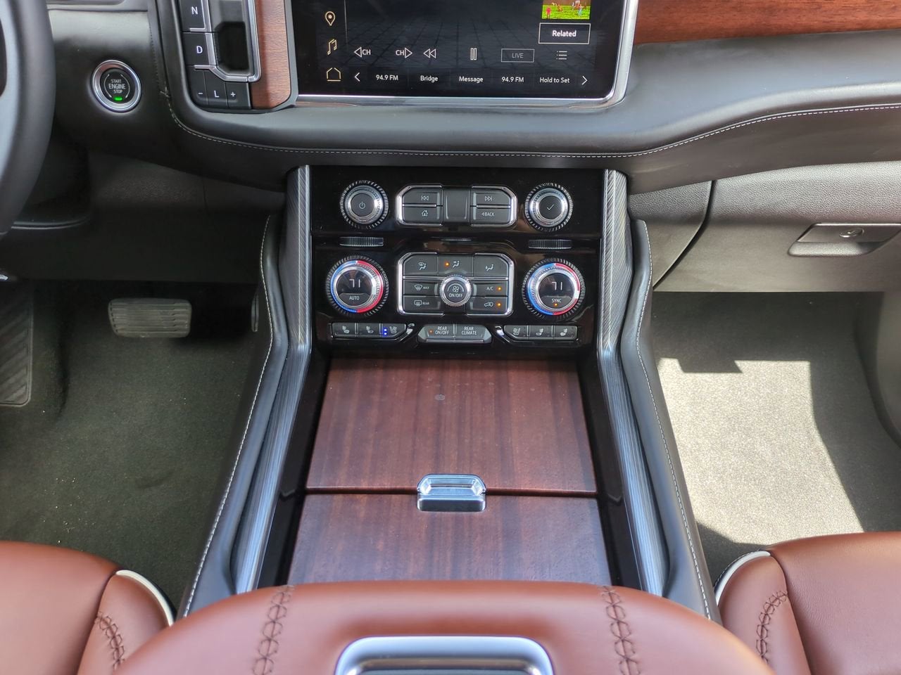 2023 GMC Yukon Denali Ultimate