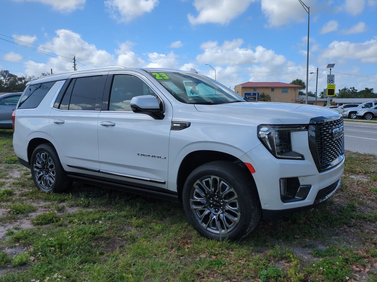 2023 GMC Yukon Denali Ultimate