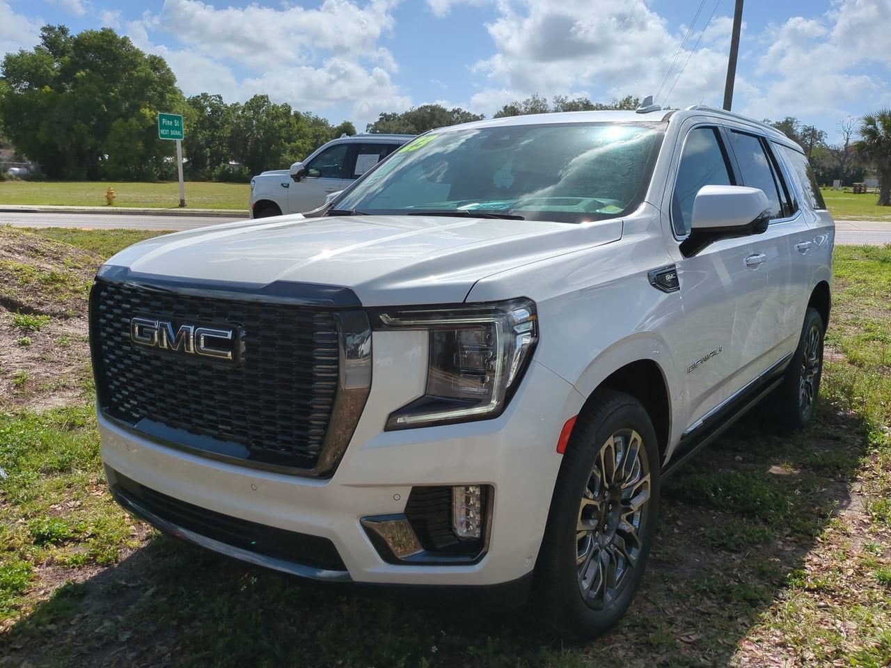 2023 GMC Yukon Denali Ultimate