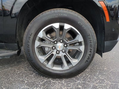 2025 Chevrolet Suburban LT