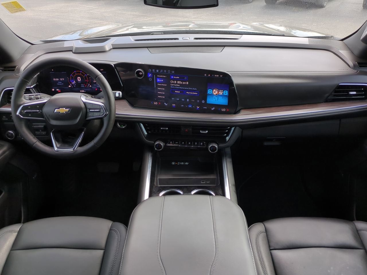 2025 Chevrolet Suburban LT