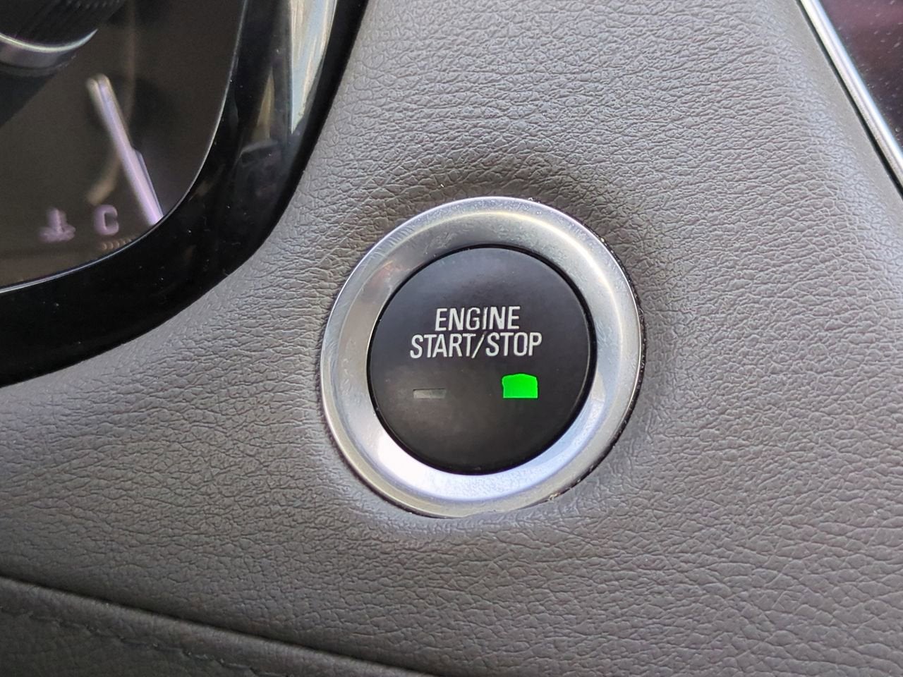 2018 Cadillac XT5 Luxury FWD