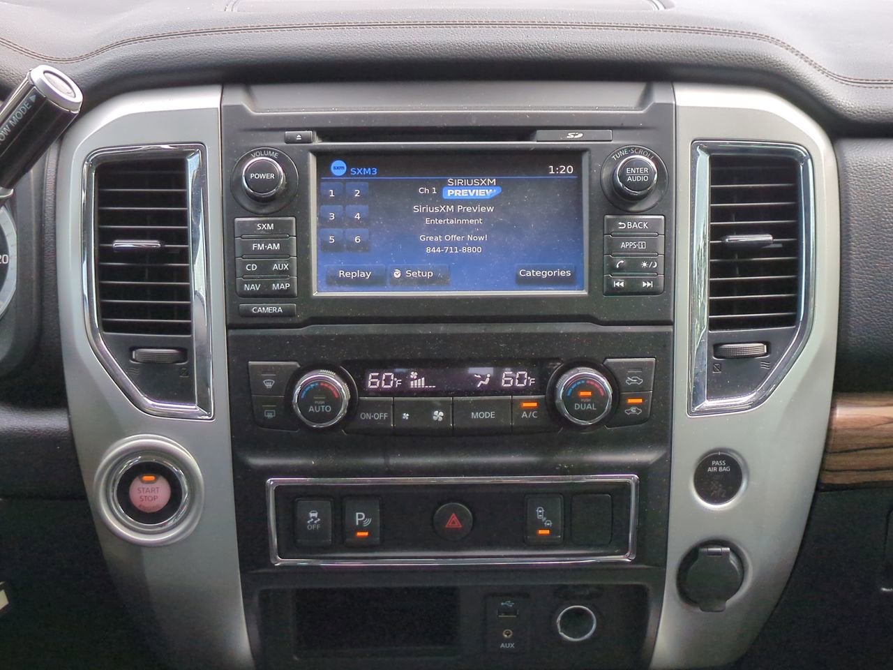 2017 Nissan TITAN SL