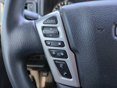 2023 Nissan TITAN Crew Cab SV 4x2