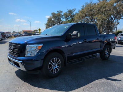 2023 Nissan TITAN Crew Cab SV 4x2