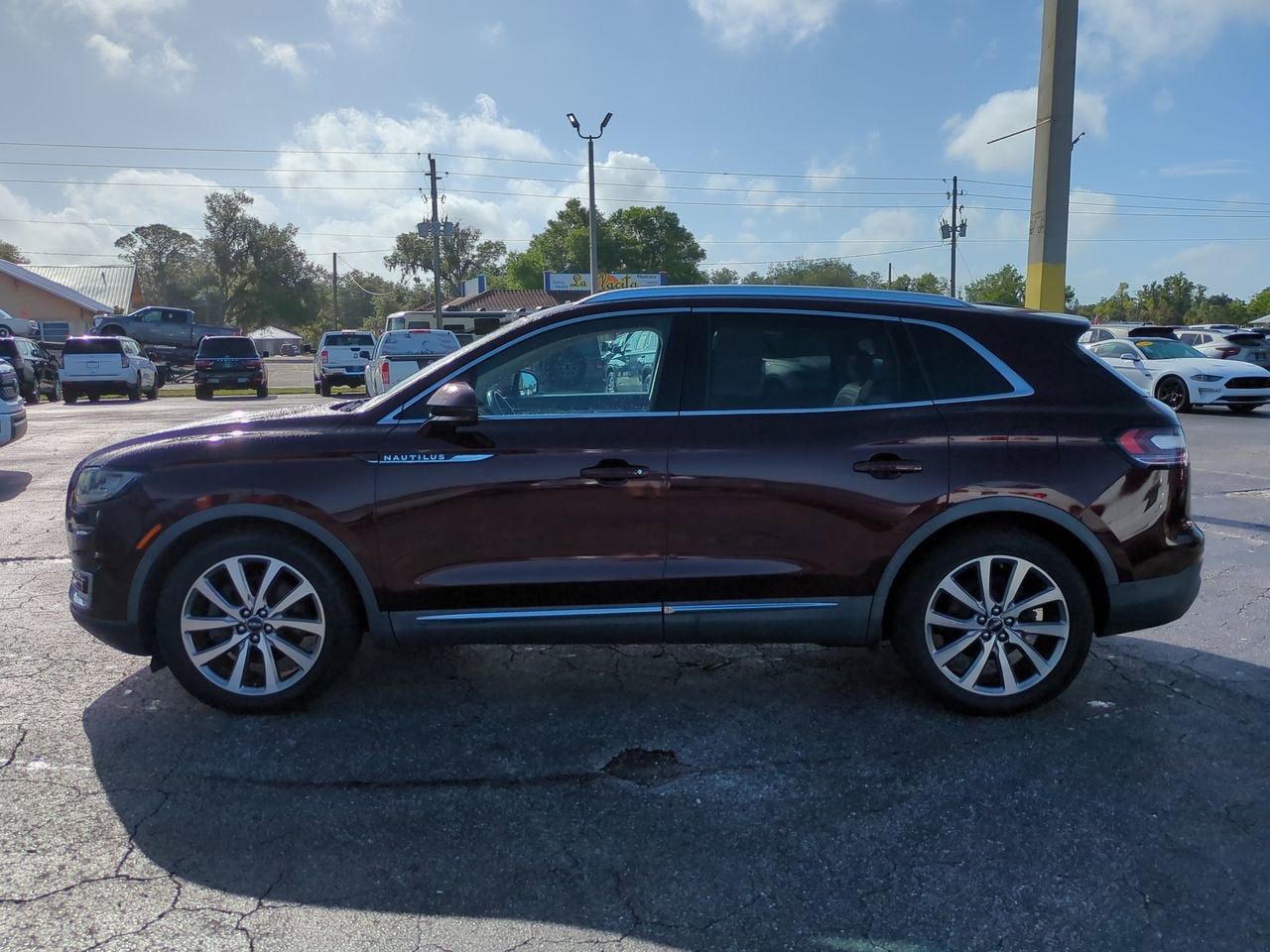 2019 Lincoln Nautilus Select
