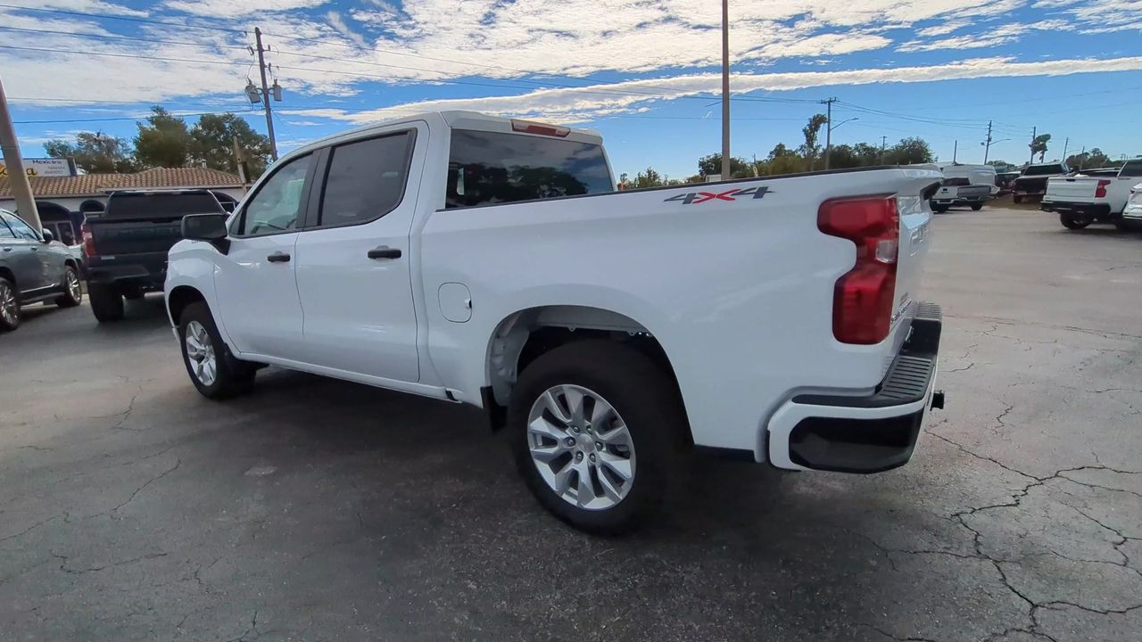 2025 Chevrolet Silverado 1500 Custom