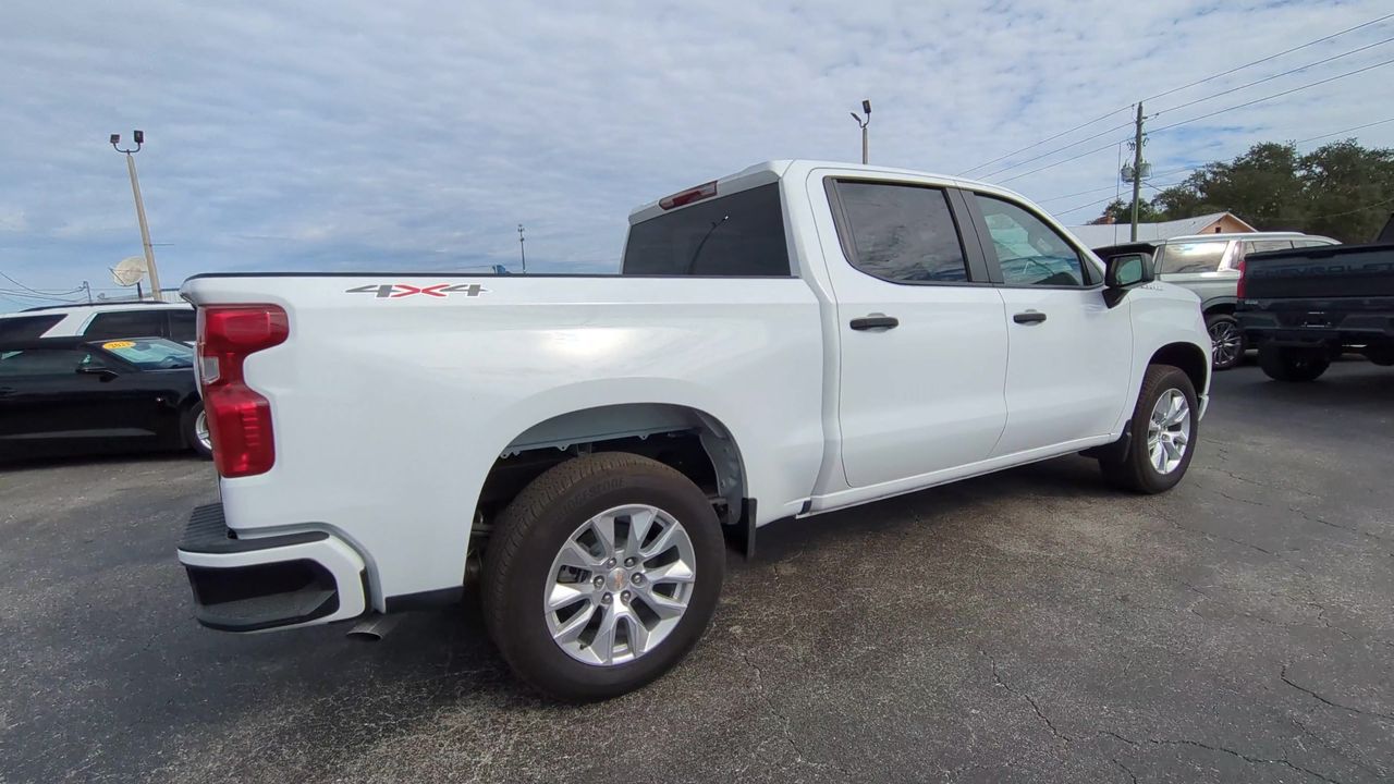 2025 Chevrolet Silverado 1500 Custom