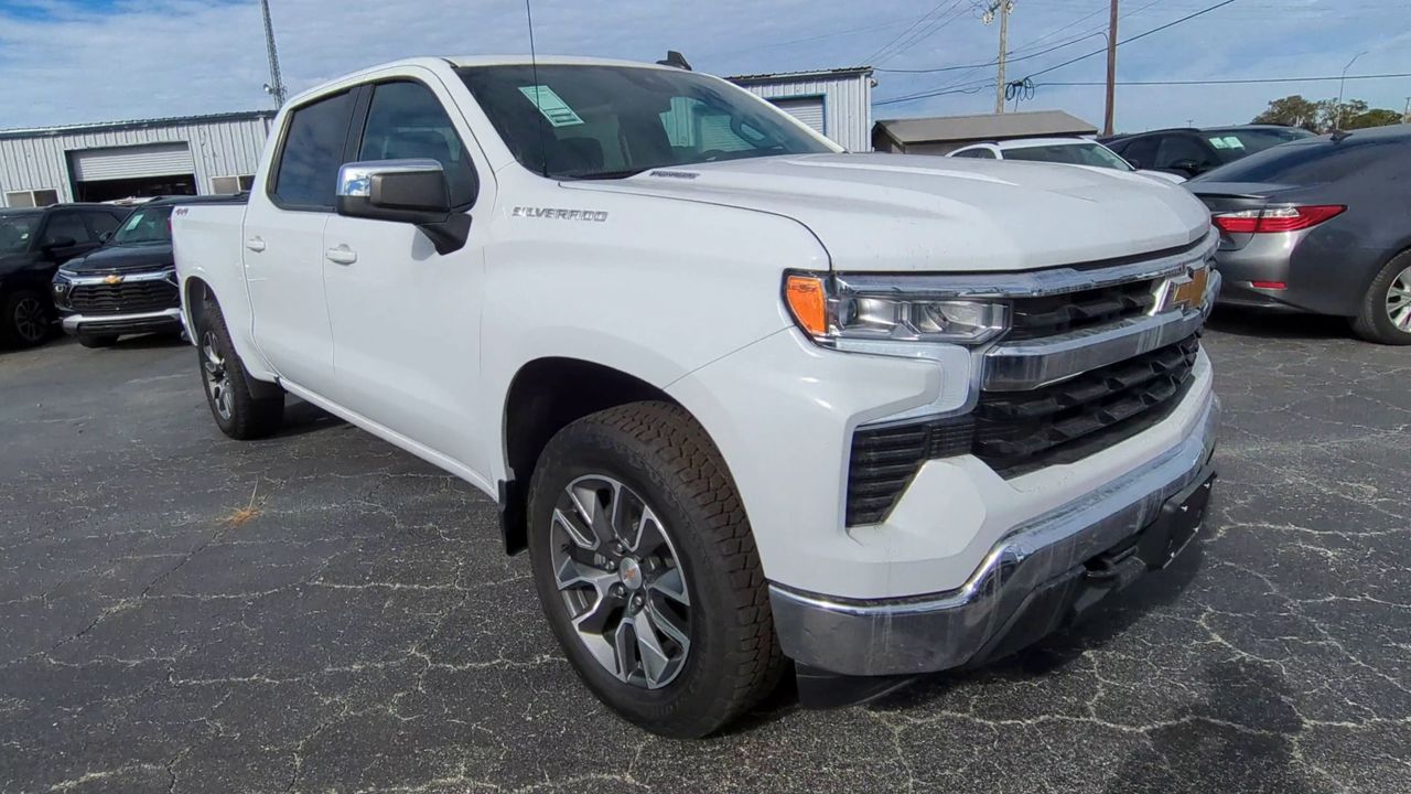 2025 Chevrolet Silverado 1500 LT (2FL)